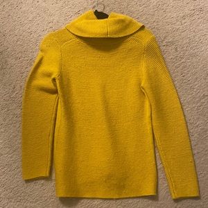 Yellow banana republic turtleneck sweater